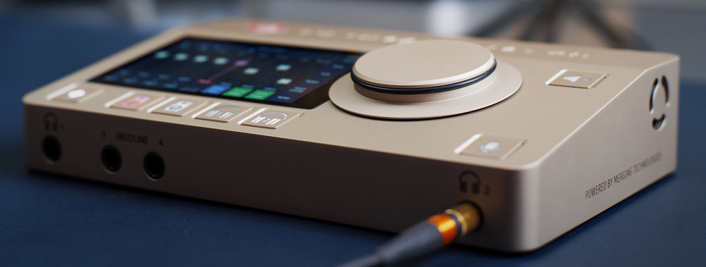 neumann-mt-48.jpg (95 KB)