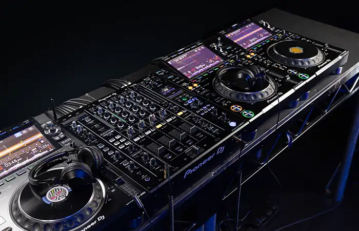 Pioneer DJ DJM-A9 6
