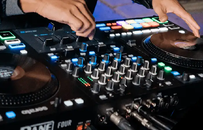 Rane FOUR 4 Kanal DJ Controller 