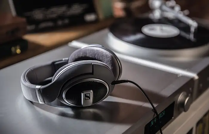 Sennheiser HD 579 Hi-Fi Kulak Çevreleyen Kulaklık 1