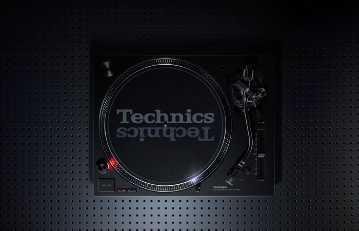 Technics SL-1200 MK7 DJ Turntable