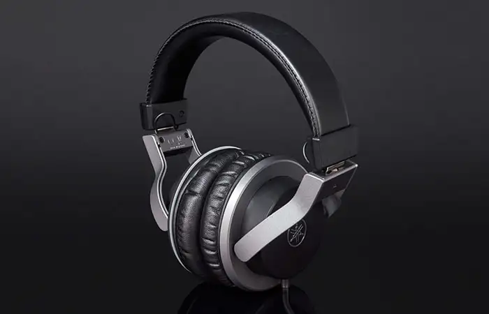 Yamaha HPH-MT7 1