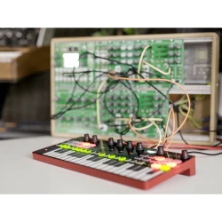 IK Multimedia UNO Synth Pro Synthesizer - Thumbnail