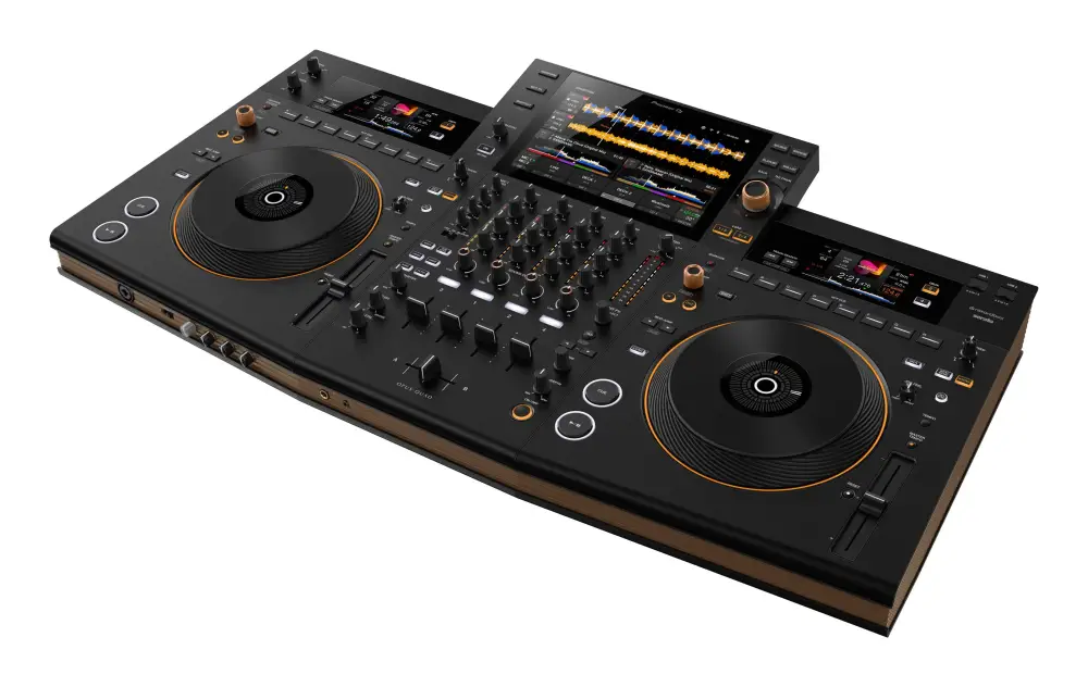 Pioneer DJ Opus-Quad 4 Kanal DJ Setup