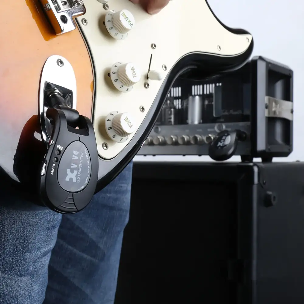 Xvive U2 Guitar Wireless System - Black Kablosuz Sinyal Aktarıcı Gitar